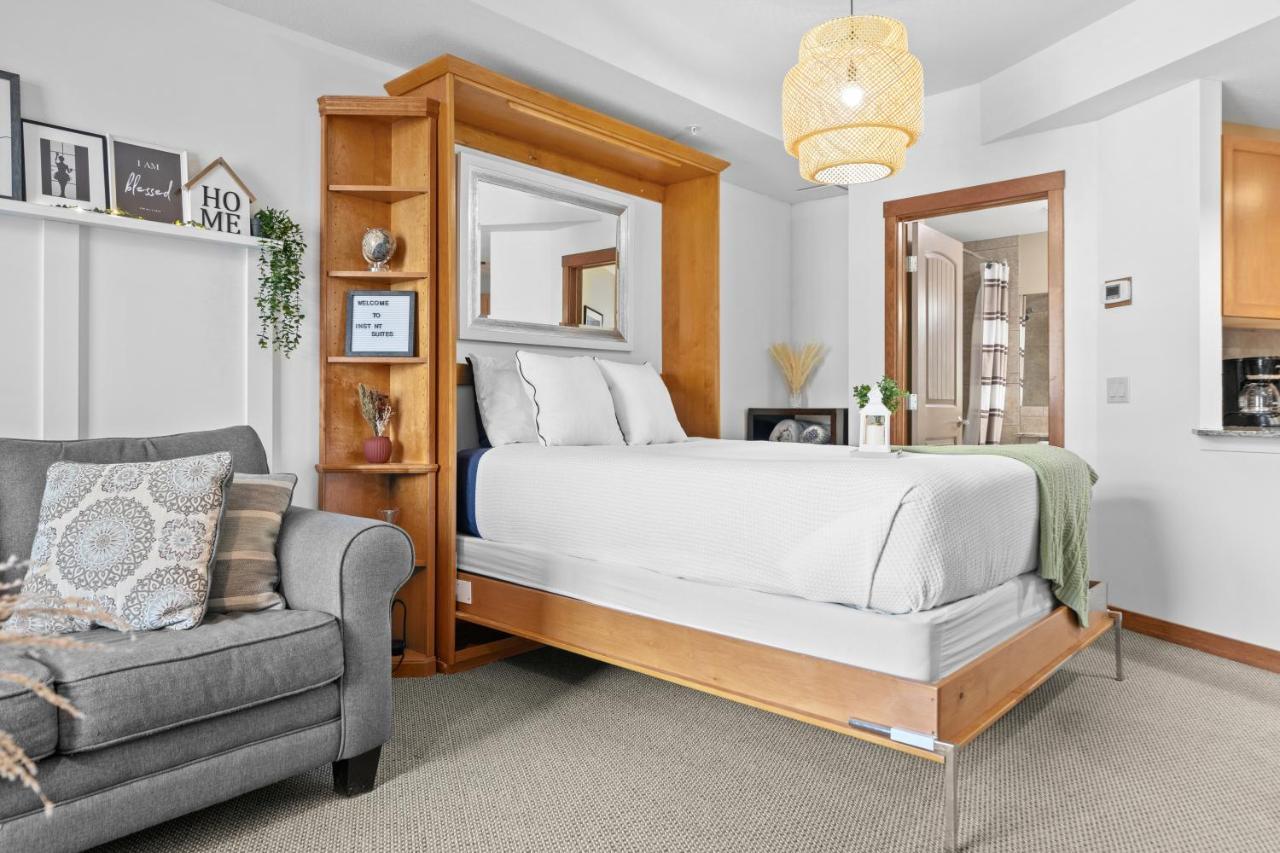 ⭐️ Luxury Mountain View Studio In Canmore ⭐️ ภายนอก รูปภาพ