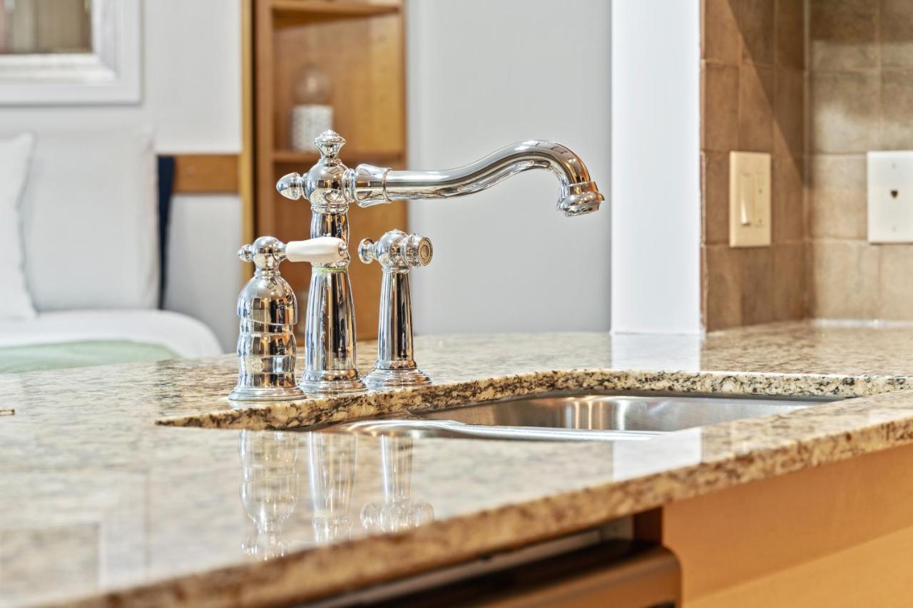 ⭐️ Luxury Mountain View Studio In Canmore ⭐️ ภายนอก รูปภาพ